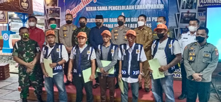 Launching Pengelolaan Lahan Parkir, Pemda Melawi Gandeng Jukir