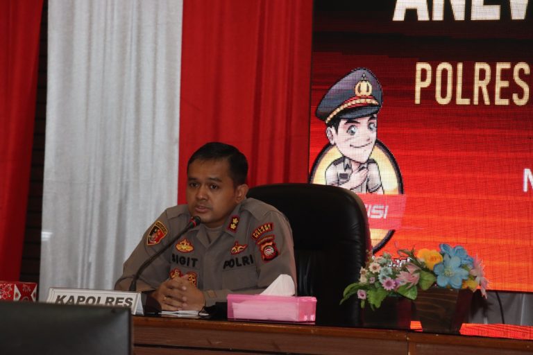 Pimpin Anev Kinerja, AKBP Sigit Minta Perwira Jadi Contoh