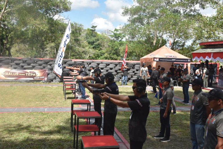 Kasdam XII/TPR Dan Danrem 122/ABW Hadiri Open Tournament Lomba Menembak Pistol Kapuas Cup