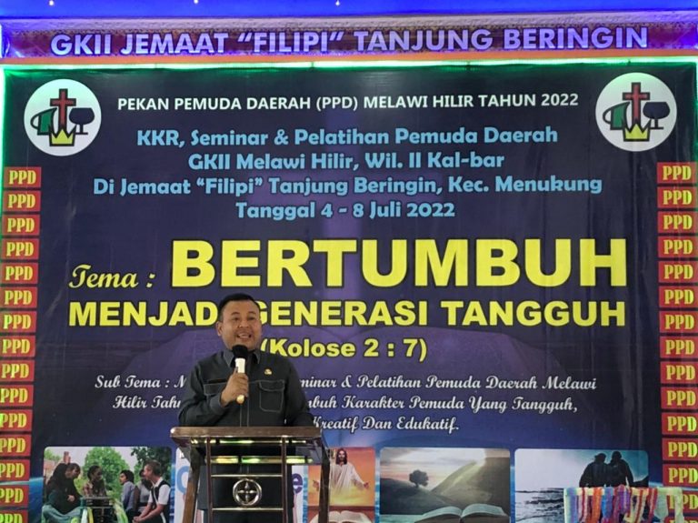 Bupati Melawi Buka Secara Resmi Kegiatan KKR dan Seminar Pemuda 2022