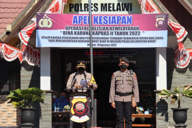 Tanggulangi Karhutla, AKBP Sigit Pimpin Langsung Apel Kesiapan Ops Bina Karuna Kapuas Tahun 2022