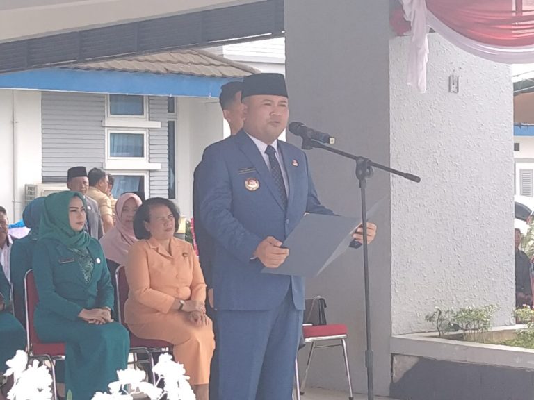 Bupati Melawi Resmi Lantik 49 Kepala Desa