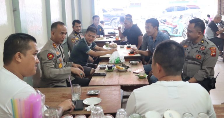 AKBP Muhammad Syafi’i Datangi Warkop Sejuta Kawan