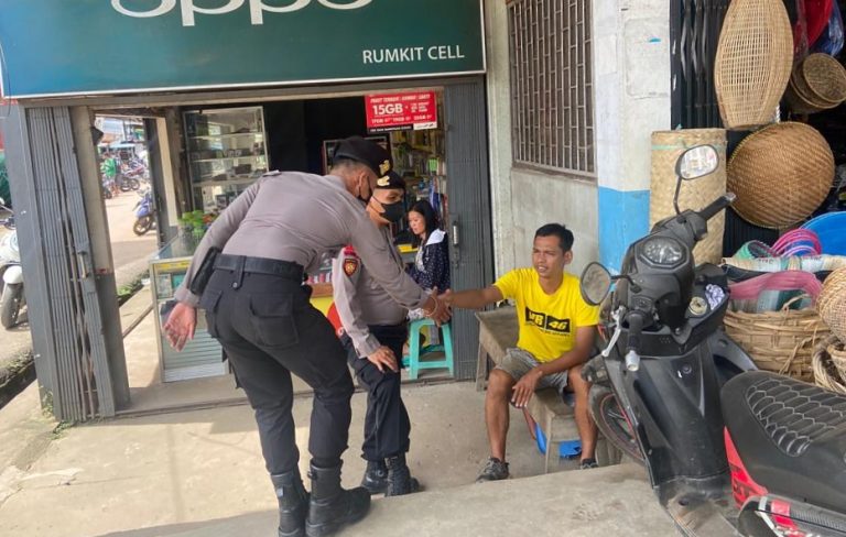 Jaga Kamtibmas Tetap Kondusif, Sat Samapta Polres Melawi Gelar Patroli Dialogis