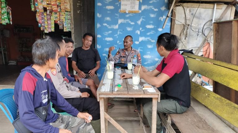 Jumat Curhat; Iptu Tri Jumadi Terima Langsung Keluhan Masyarakat