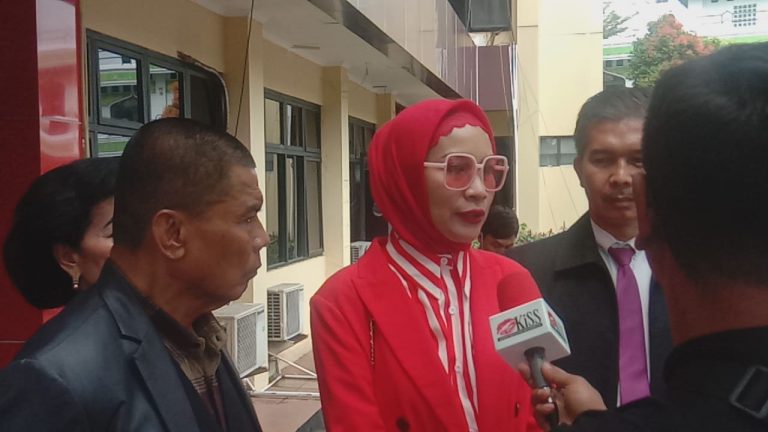 Lia Rungkat Siap Hotel Prodeokan Nikita Mirzani