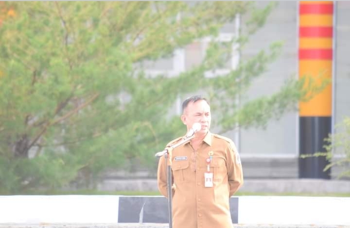 Sekretaris Daerah Pimpin Upacara Bendera