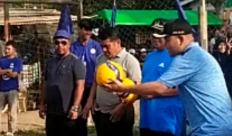 Turnamen Bola Volley Matahari Terbit Cup 2023 Dibuka Langsung Oleh Bupati Melawi