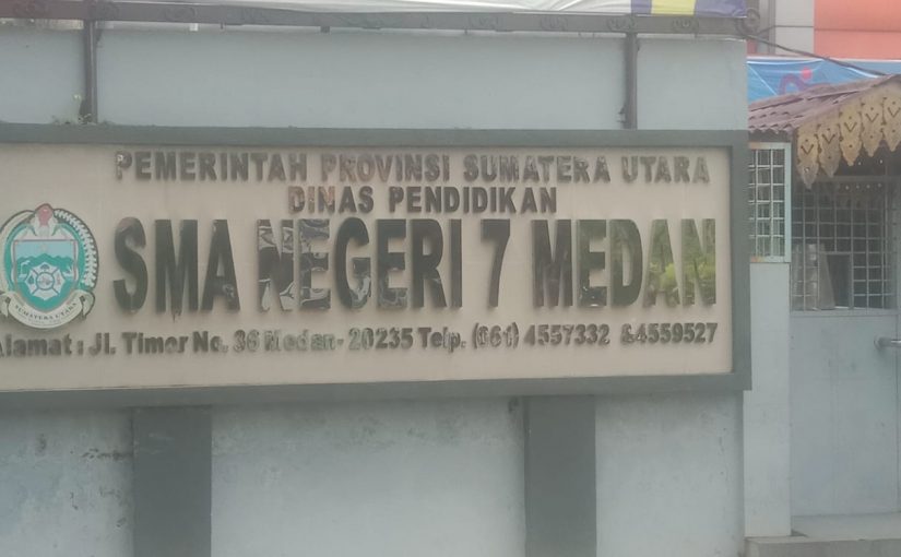 SMAN 7 Medan & Dana BOP