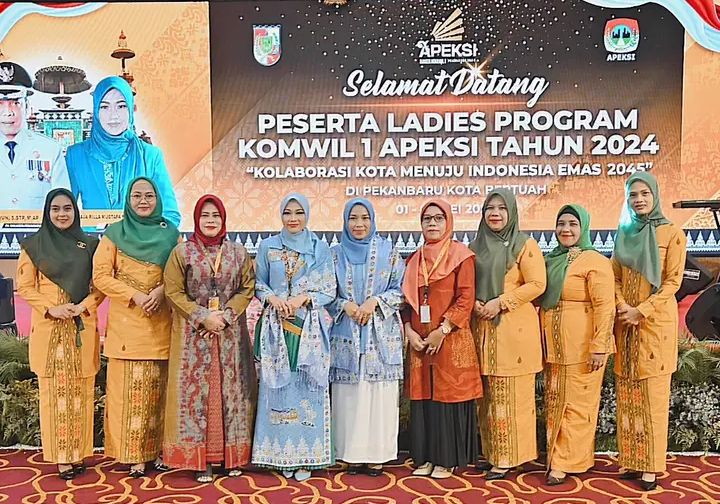 Pj. Ketua TP PKK Kota Padangsidimpuan Ny. Masroini Letnan Ikuti Ladies Program Di Menara Dang Merdu Bank Riau Kepri
