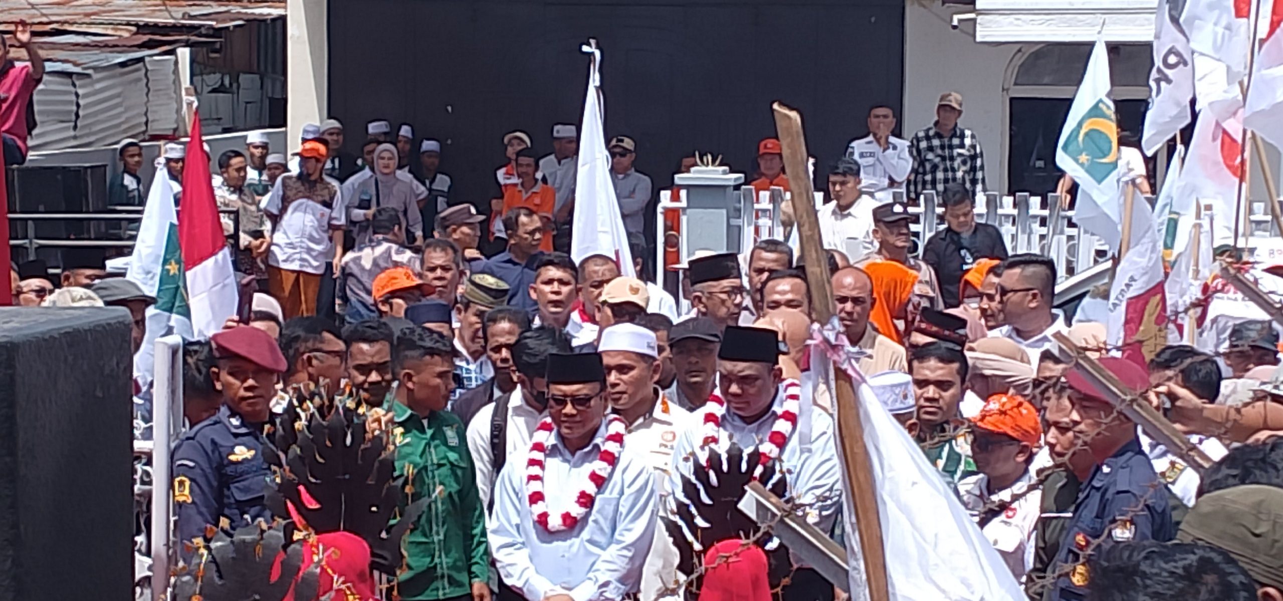 Relawan Dan Simpatisan Pengusung Pasangan Calon Wali Kota