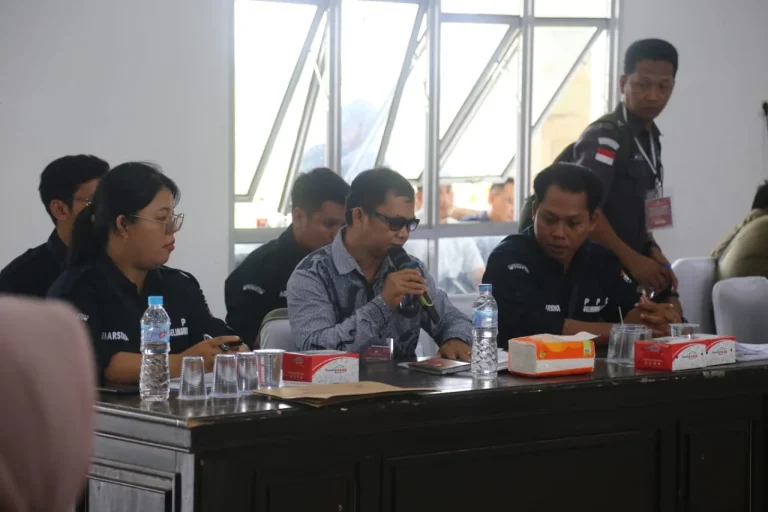 PPK Kecamatan Belimbing Hulu Bacakan Hasil Rekapitulasi Suara Pilkada Serentak 2024