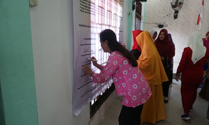 PC Fatayat NU Melawi Deklarasikan Moderasi Beragama Bersama Gabungan Organisasi Perempuan Se- Kabupaten Melawi