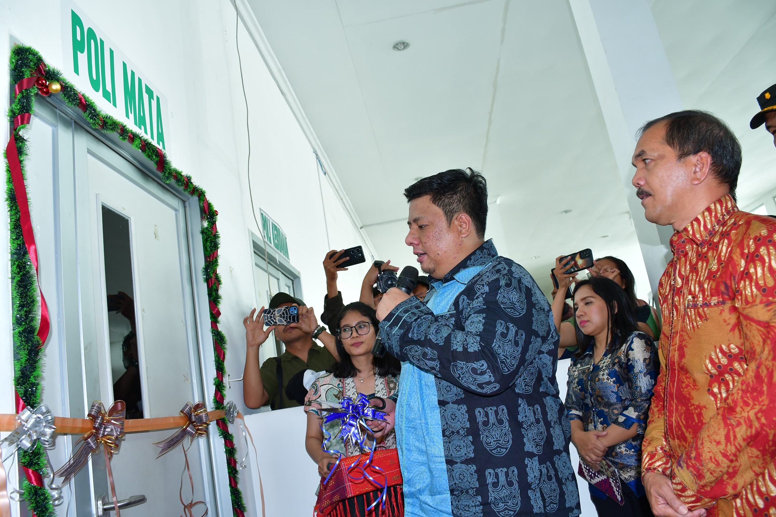 Bupati Samosir Resmikan Poliklinik Mata, Layanan Terbaru di RSUD dr. Hadrianus Sinaga. 