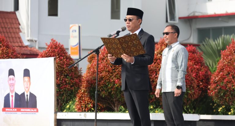 Bupati Tapanuli Selatan Jadi Inspektur Upacara Hardiknas Tahun 2025.