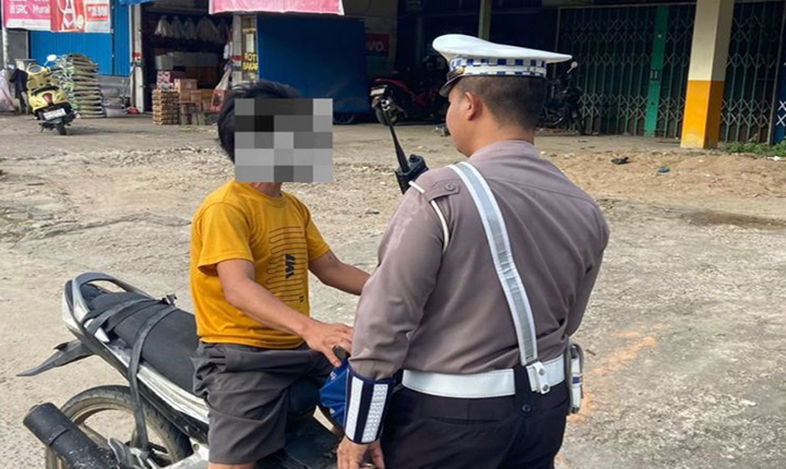 Kasat Lantas Polres Melawi Imbau Pengendara Agar Miliki SIM