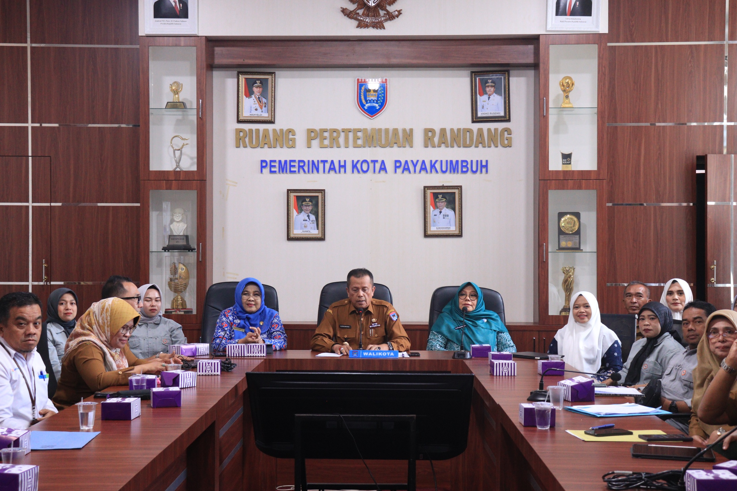 Payakumbuh Tegaskan Daerah Terdepan Dalam Pembangunan Data Kependudukan Payakumbuh Tegaskan Daerah Terdepan Dalam Pembangunan Data Kependudukan
