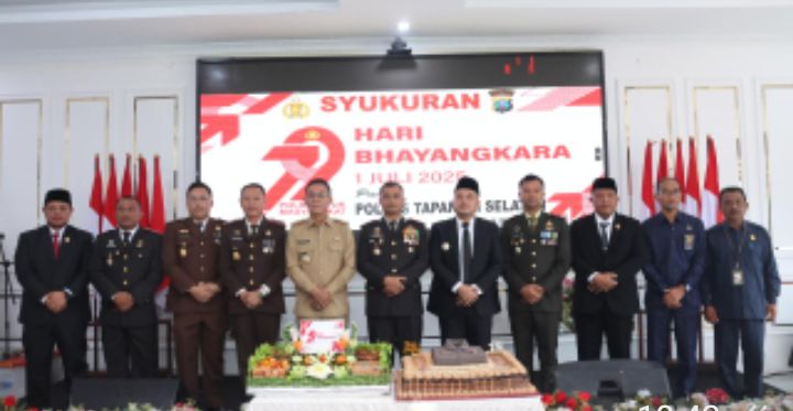 H.Gus Irawan Pasaribu Berikan Kata Sambutan Pada HUT Bhayangkara Ke – 79 POLRI Di Aula Mako Polres Tapsel.