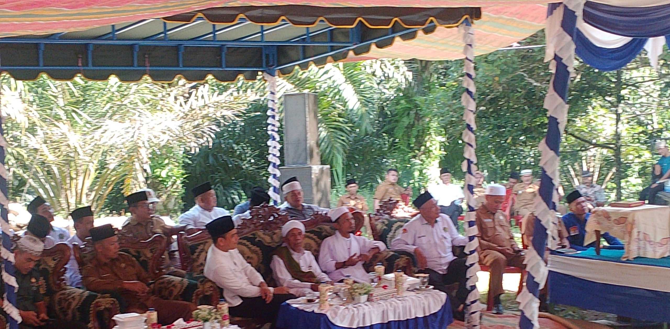 Pemerintahan Kab Tapsel/Kec.Angkola Selatan Merangkai Pengajian Akbar Dan Safari Muharram 1447 H/2025 M Bersama BMKT Nurul Hidayah Di Kel.Tapian Nauli. Pemerintahan Kab Tapsel/Kec.Angkola Selatan Merangkai Pengajian Akbar Dan Safari Muharram 1447 H/2025 M Bersama BMKT Nurul Hidayah Di Kel.Tapian Nauli.