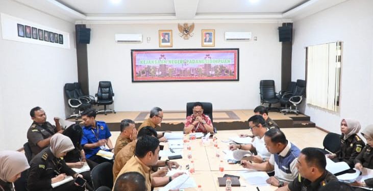 Dr.Lambok M.J.Sidabutar.SH.MH Tegaskan Bahwa Kejari Berkomitmen Untuk Tertibkan Aset Eks Rumah Dinas Dosen UNIMED.