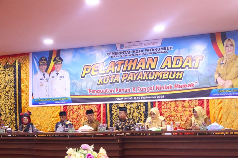 Ketua DPRD Wirman Putra Tegaskan Menjaga Adat