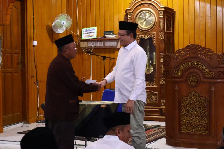 Subuh Berjamaah, Masyarakat Sampaikan Uneg Uneg Ke Walikota