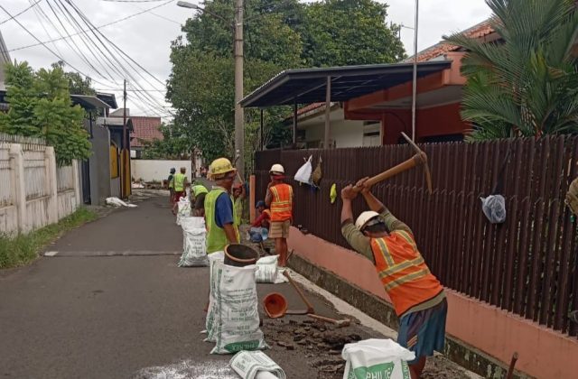 Tirta Pakuan Pasang Pipa Raksasa untuk Jaminan Air 24 Jam 1 Pakuan