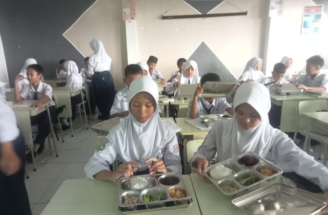 SMP Kusuma Bangsa Launching MBG 3 SMP Kusuma bangsa