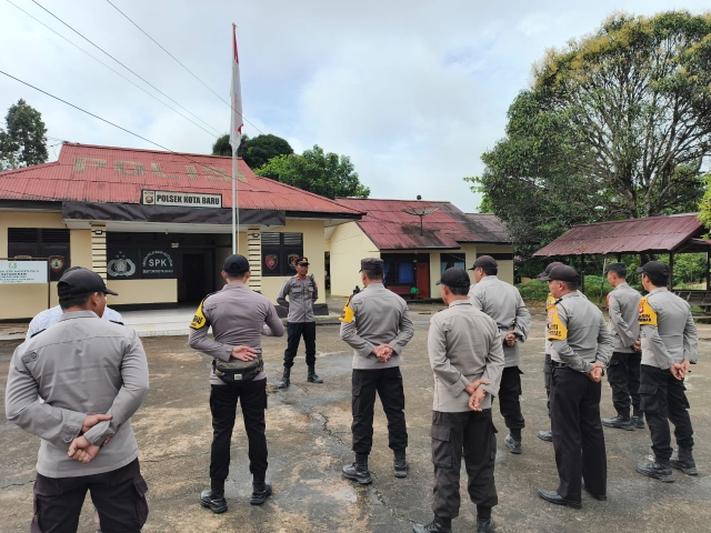 Pimpin Apel Pagi, IPTU Edi Herianto Tanamkan Disiplin dan Kesiapan Personel  Dalam Tugas