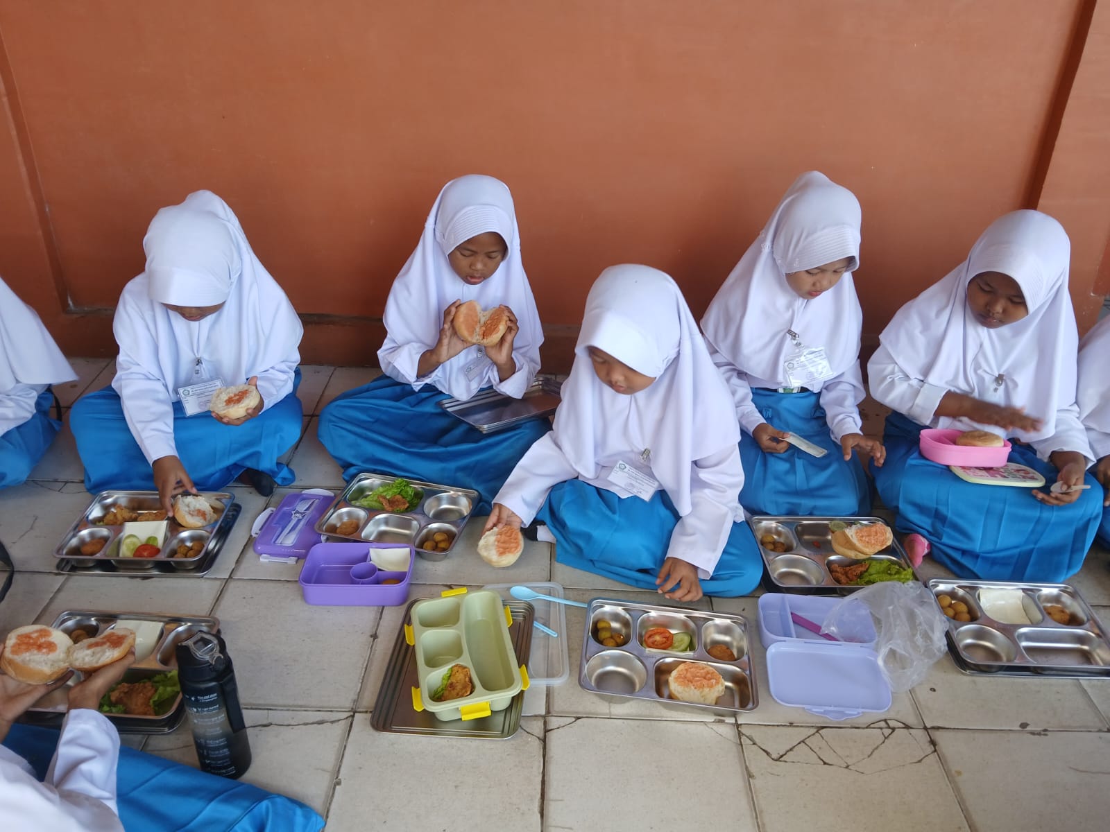 Kepala Sekolah Madrasah Miftahul Ilmi Muktijaya Apreasiasi Adanya Program MBG.