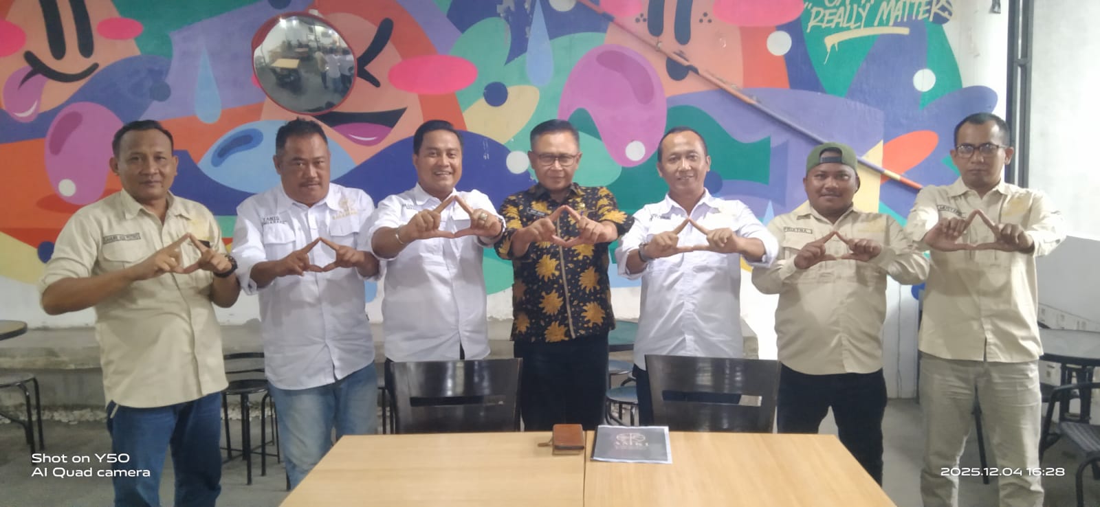 Pererat Silaturahmi AMKI Karawang Kunjungi Asda ll Dan Plt Kadis ( PRKP ).