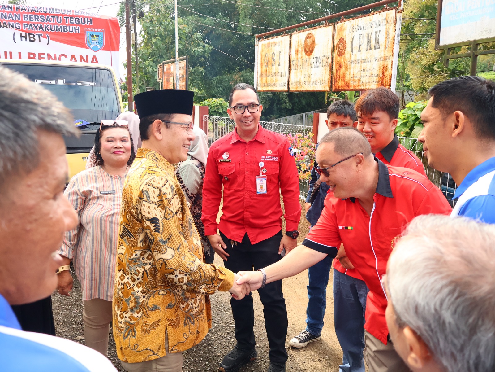 Masyarakat dan ASN Gerak Cepat Respon Bencana Sumatera