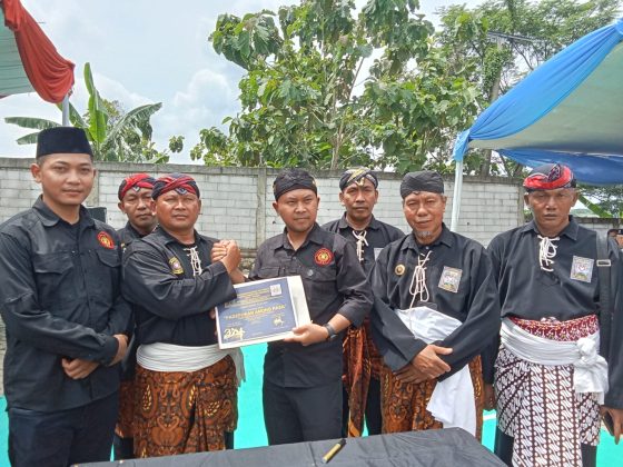 Ketua Umum ( IPSI ) Per-erat Silaturahmi Dan Kolaborasi Kunjungi Padepokan Terate Di Cimahi . 1 IMG 20251214 WA0028