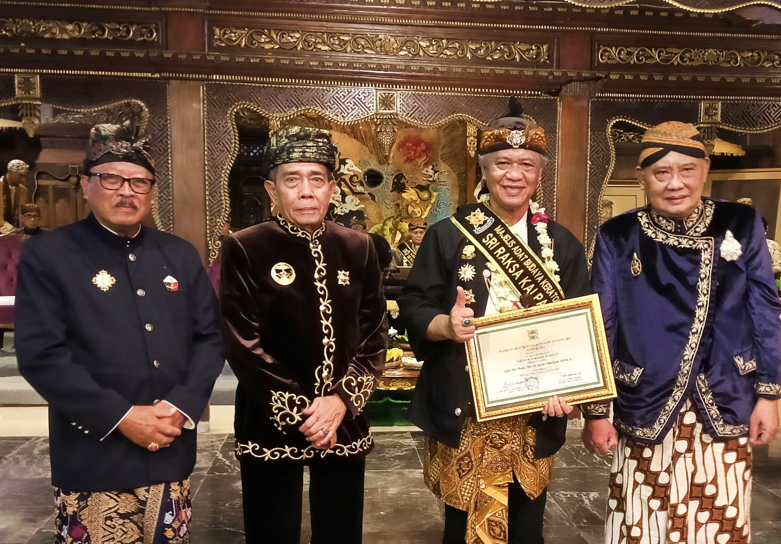 Abah Anton Charliyan Dianugerahi Sriraksa Kalpa Budaya sebagai Pelestari Budaya Nusantara