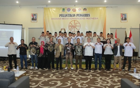 AMKI Karawang Dilantik, Perkuat Media Adaptif Terhadap Era Konvergensi Digital Tanpa Meninggalkan Etika Jurnalistik.