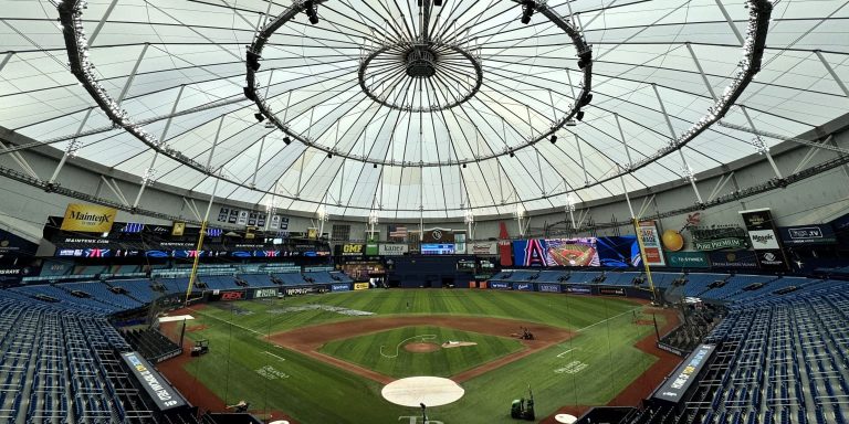 Brewers Asah Antisipasi Bola Atap Tropicana Field