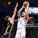 Booker Berpesta 43 Poin, Suns vs Warriors Berakhir Manis bagi Phoenix di Kandang